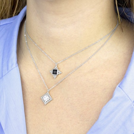 Gargantilha em Prata Esterlina e Zircões (Madrepérola)