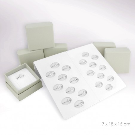 Display - 20 rings (includes 2 bases)