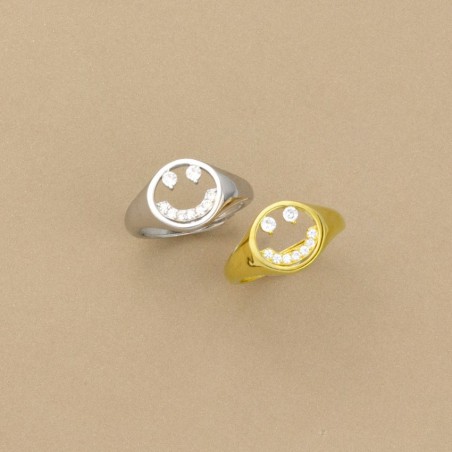 Silver ring with cubic zirconium